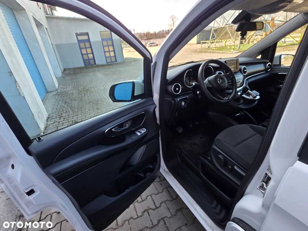Mercedes-Benz Klasa V 220 CDI (d³ugi) - 8