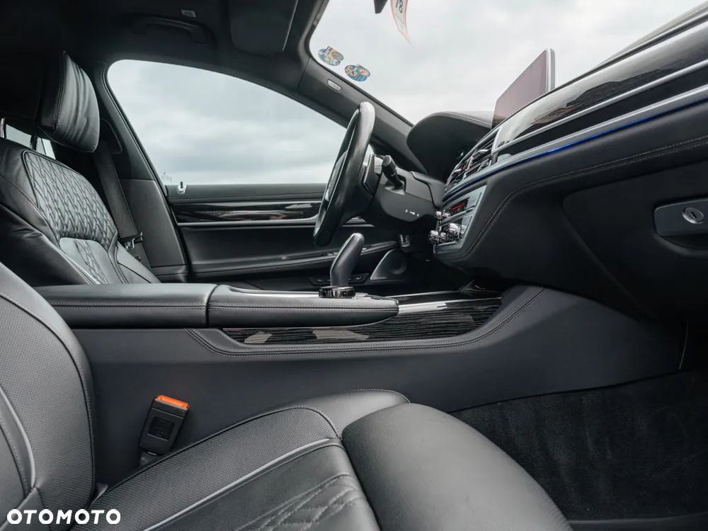 BMW Seria 7 750d xDrive - 7