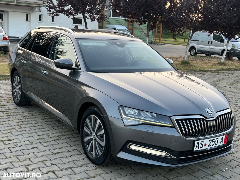 Skoda Superb 2.0 TDI DSG Style - 2