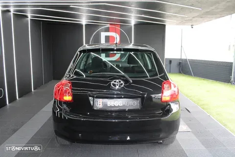 Toyota Auris 1.4 D-4D AC - 9