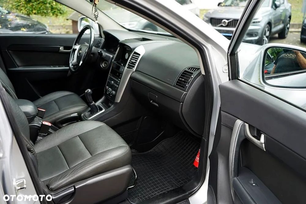 Chevrolet Captiva 2.0 d LS - 16