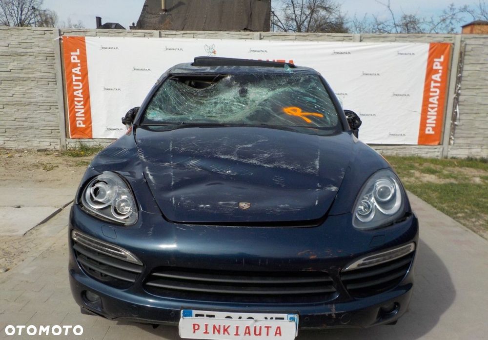 Porsche Cayenne - 2