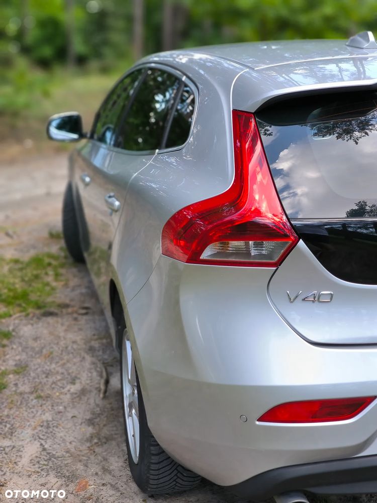 Volvo V40 D4 Drive-E Momentum - 20