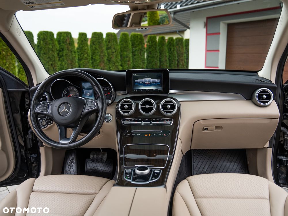 Mercedes-Benz GLC - 31