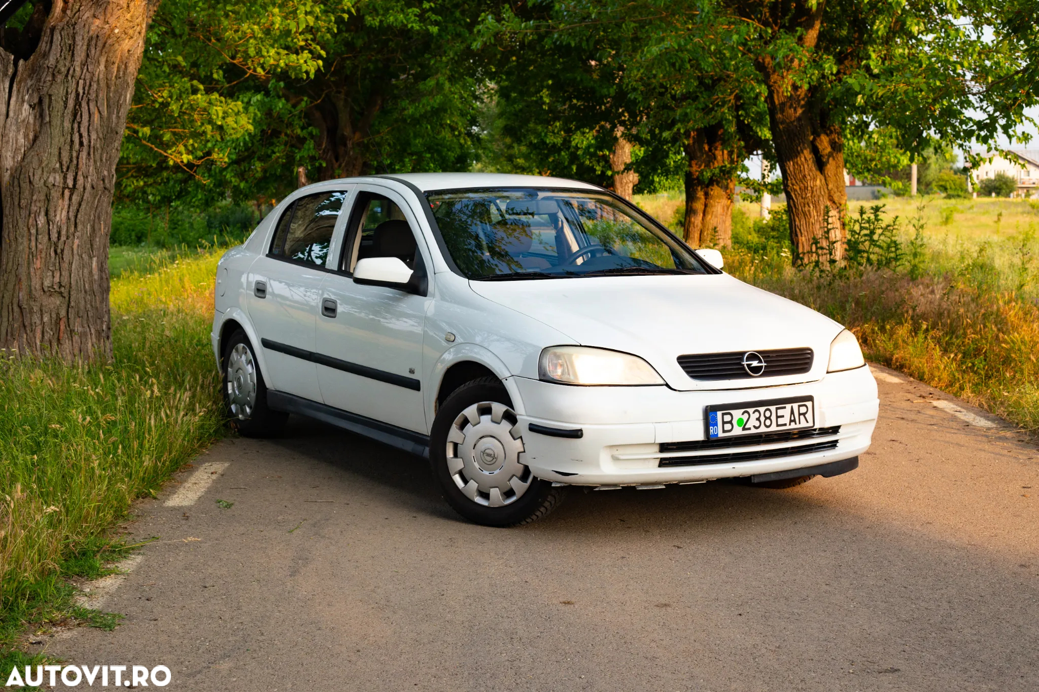 Opel Astra 1.4i 16V Club - 8