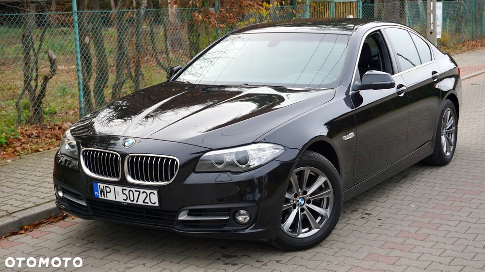 BMW Seria 5 520d xDrive - 11