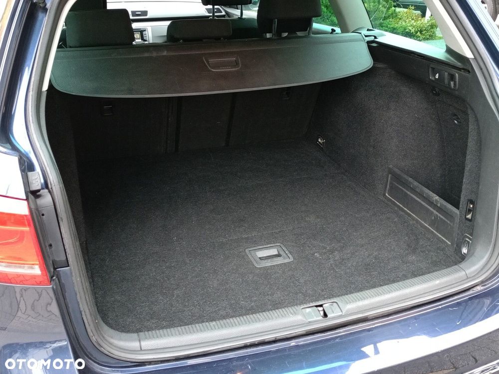 Volkswagen Passat 1.6 TDI Trendline - 12