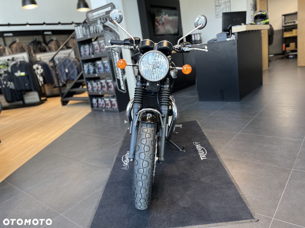 Triumph Bonneville - 5