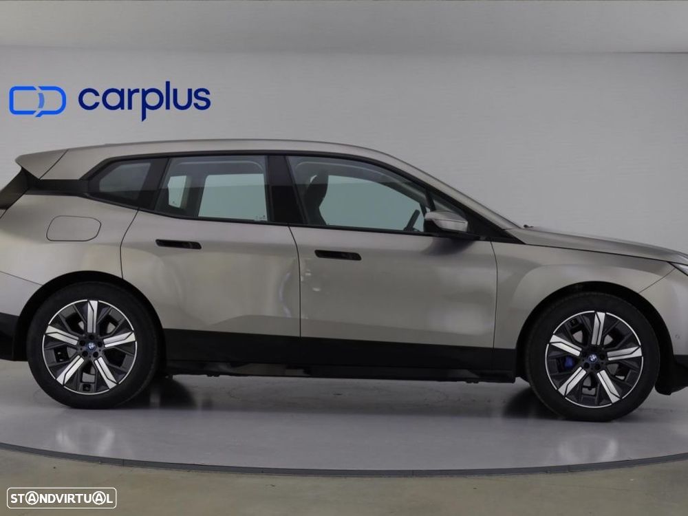 BMW iX xDrive 50 - 8