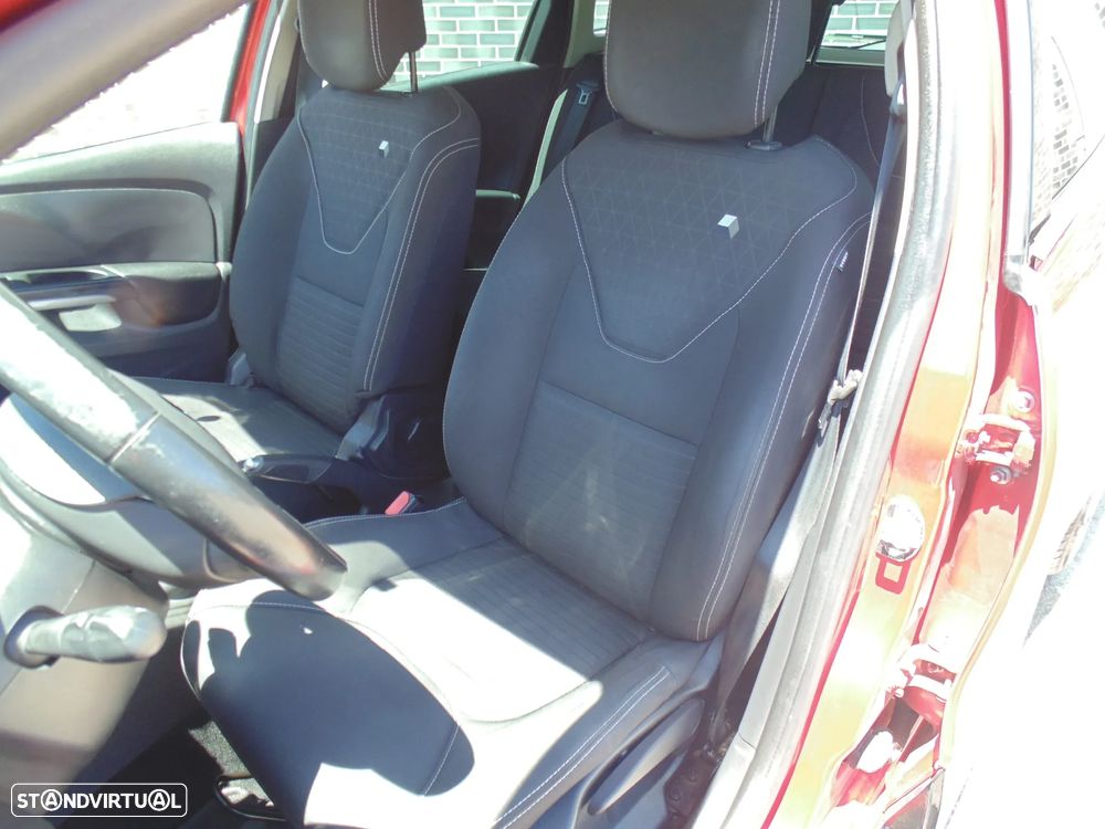 Renault Clio Sport Tourer 1.5 dCi Limited - 23