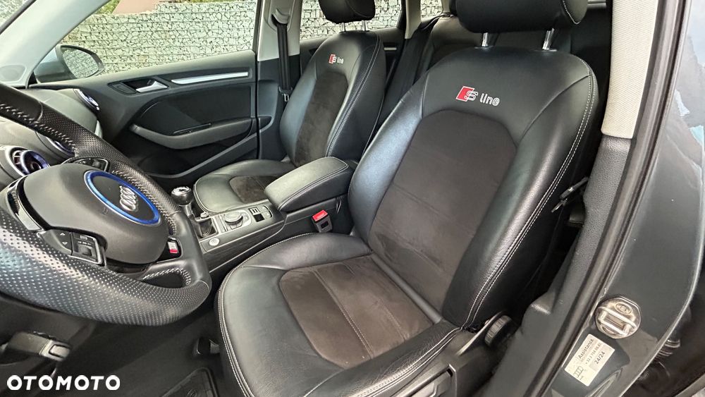 Audi A3 Sportback 1.6 TDI (clean diesel) S line Sportpaket - 19