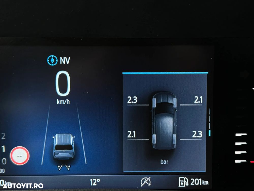 Ford Tourneo Courier 1.0 EcoBoost Trend - 24