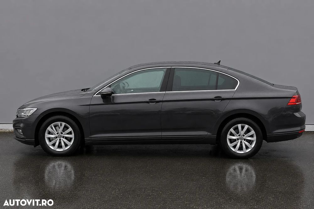 Volkswagen Passat 1.5 TSI ACT DSG Trendline - 10