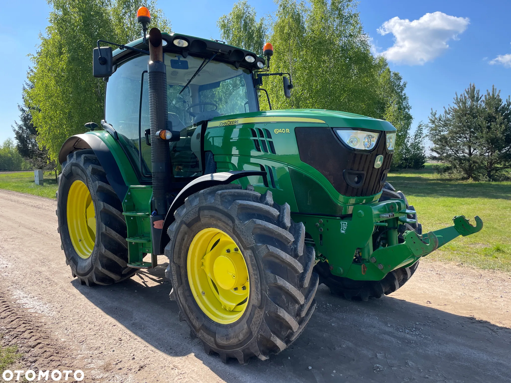 John Deere 6140R - 9