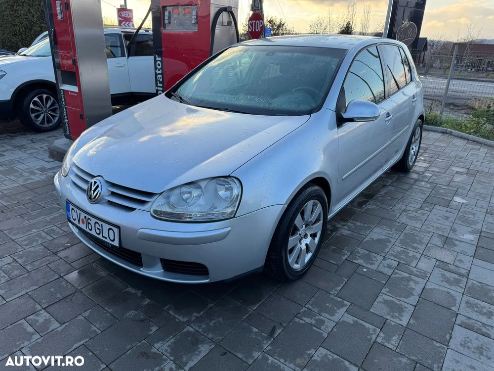 Volkswagen Golf 1.9 TDI DPF Trendline - 11
