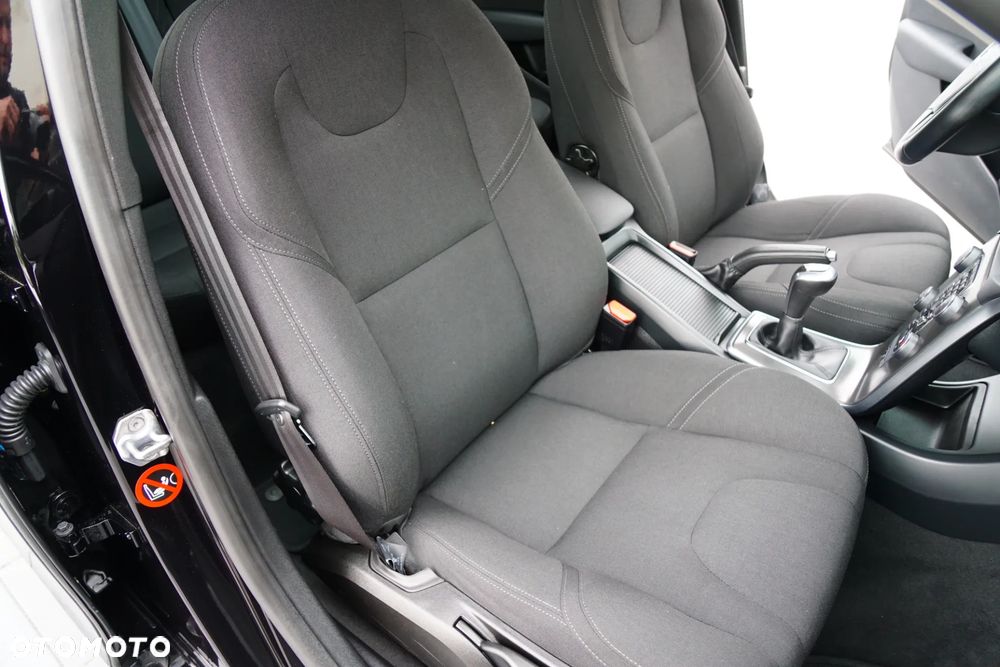 Volvo V40 D2 Linje You - 22