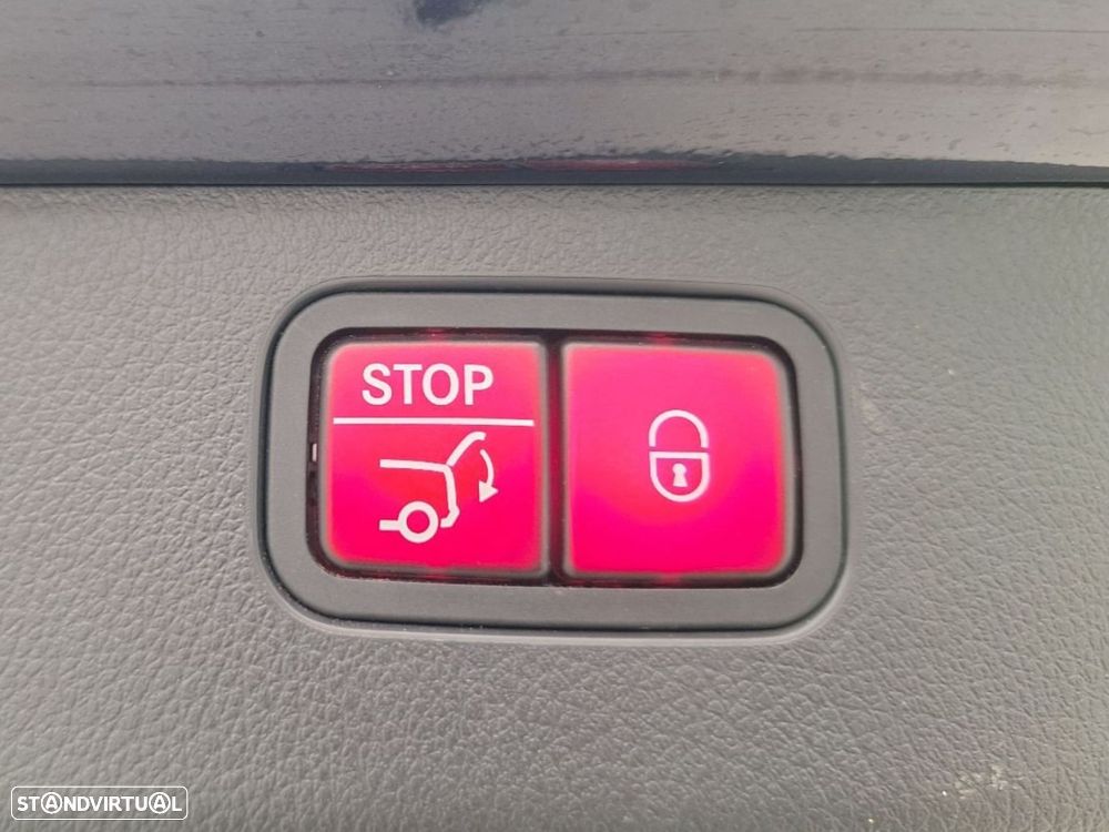 Mercedes-Benz C 300 - 13