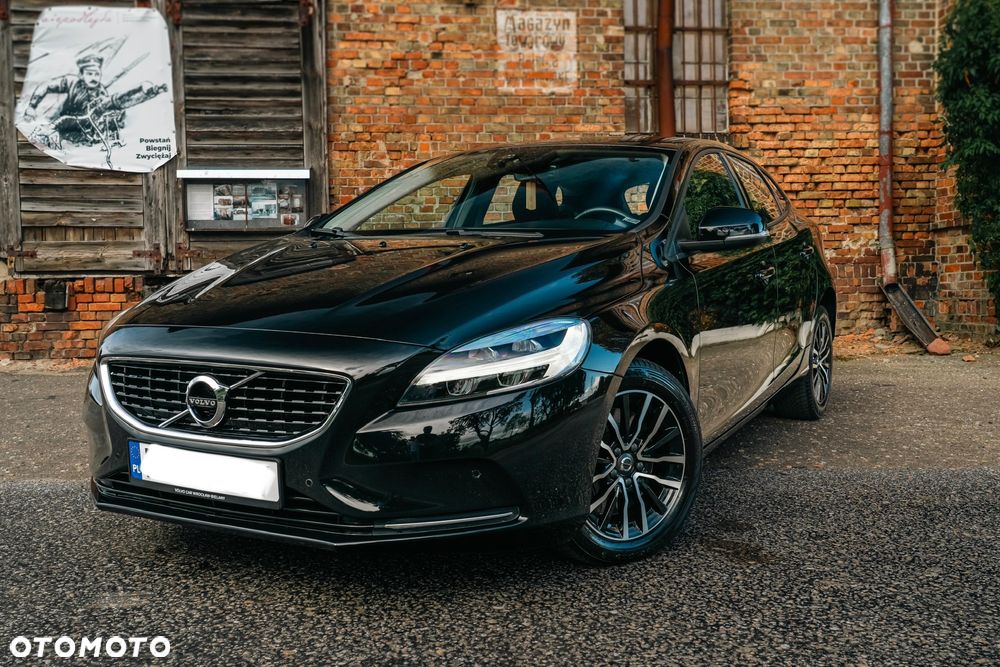 Volvo V40 T2 Geartronic Momentum - 1