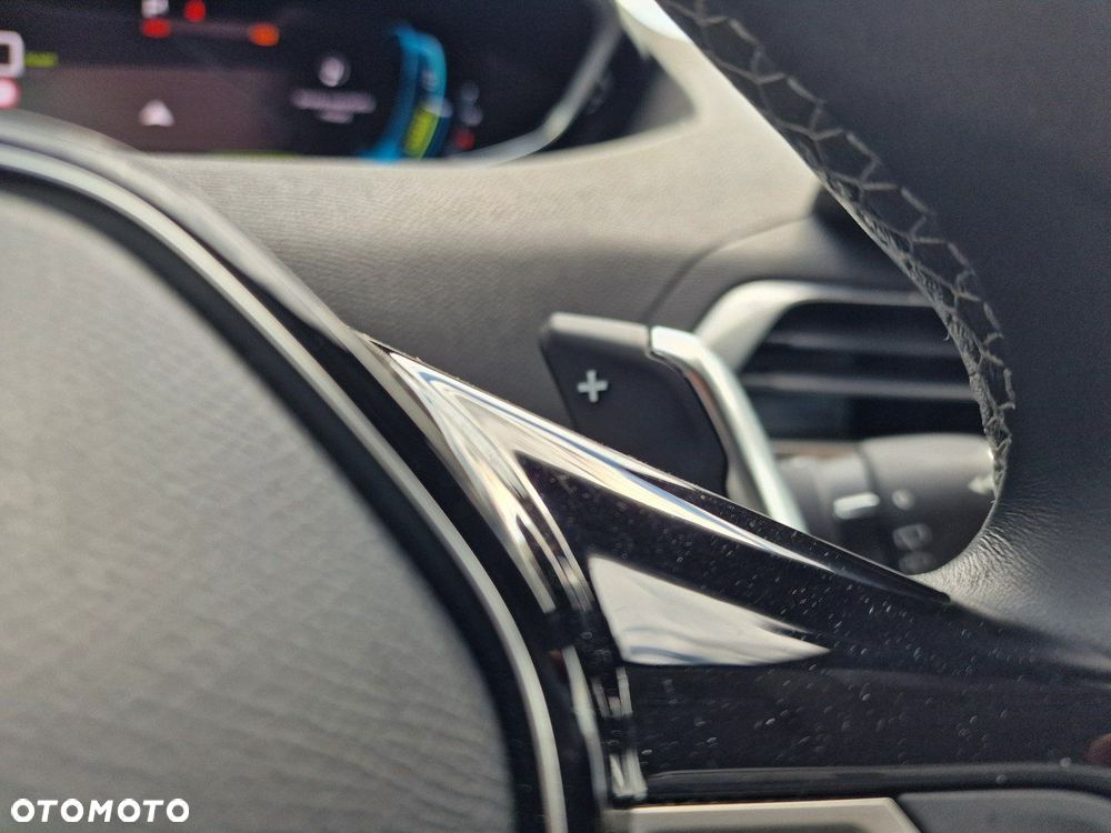 Peugeot 3008 1.6 PureTech Hybrid PHEV Allure S&S EAT8 - 35