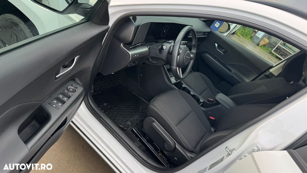 Hyundai KONA - 11