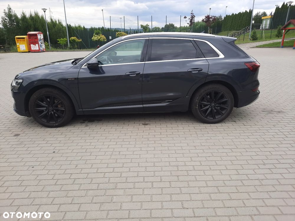 Audi e-tron - 3