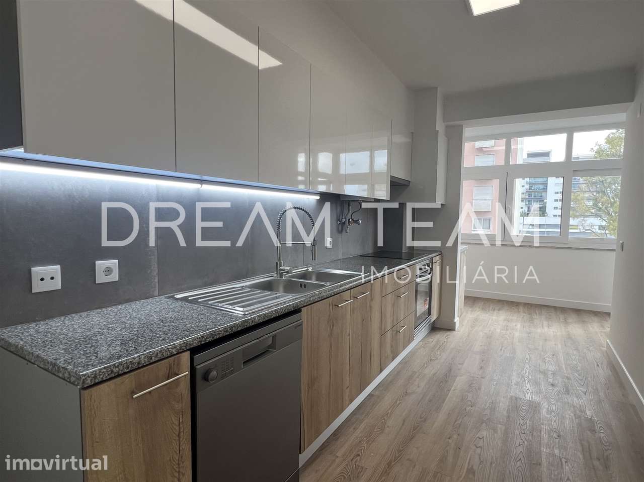 Apartamento T3 Venda em São Domingos de Benfica,Lisboa - Grande imagem: 4/32