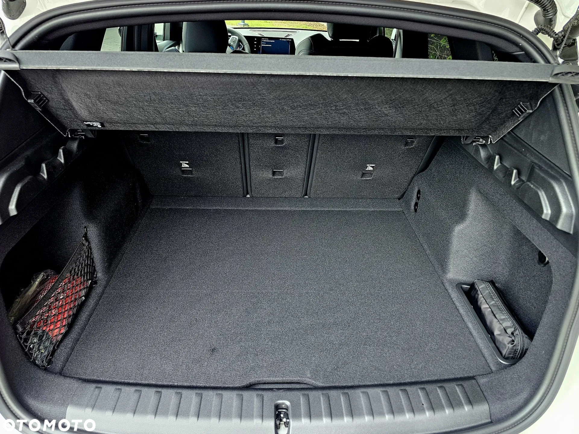 BMW X1 sDrive20i mHEV - 32