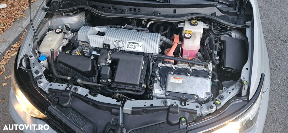 TOYOTA Auris 2018 — imagine 16