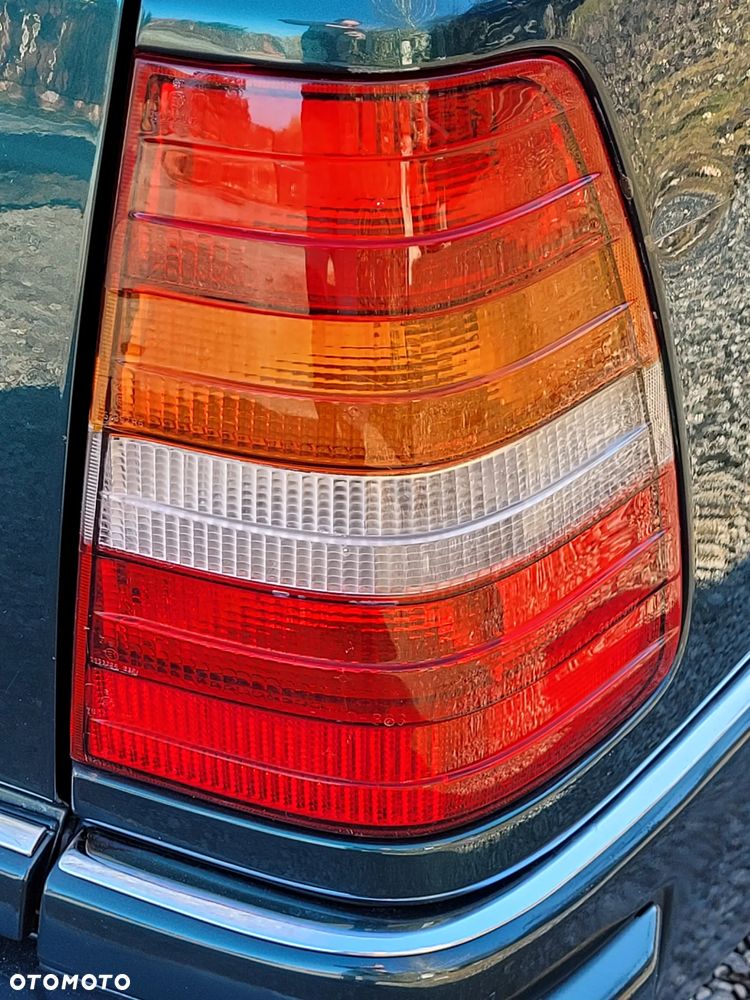 Mercedes-Benz Klasa E - 23