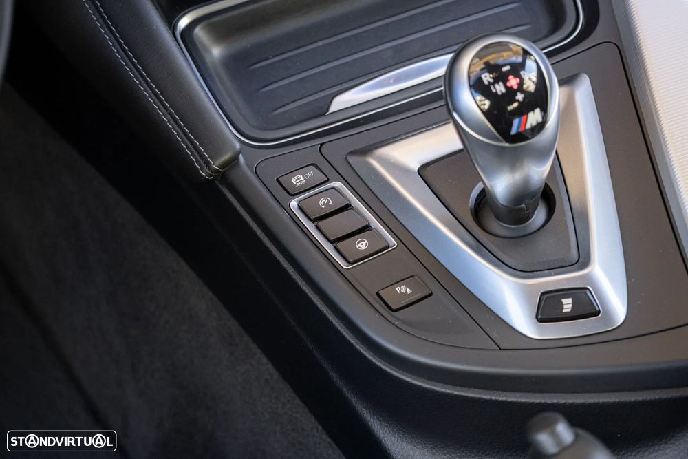 BMW M4 Auto - 30