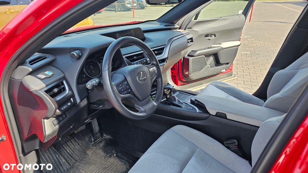 Lexus UX 250h Elegance 2WD - 9