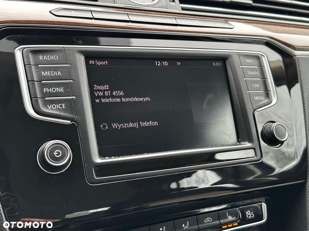 Volkswagen Passat 2.0 TDI BMT Highline - 21