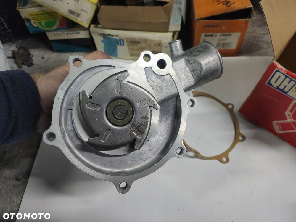 POMPA WODY OPEL MANTA ASCONA REKORD 2.0 QCP2300 - 2