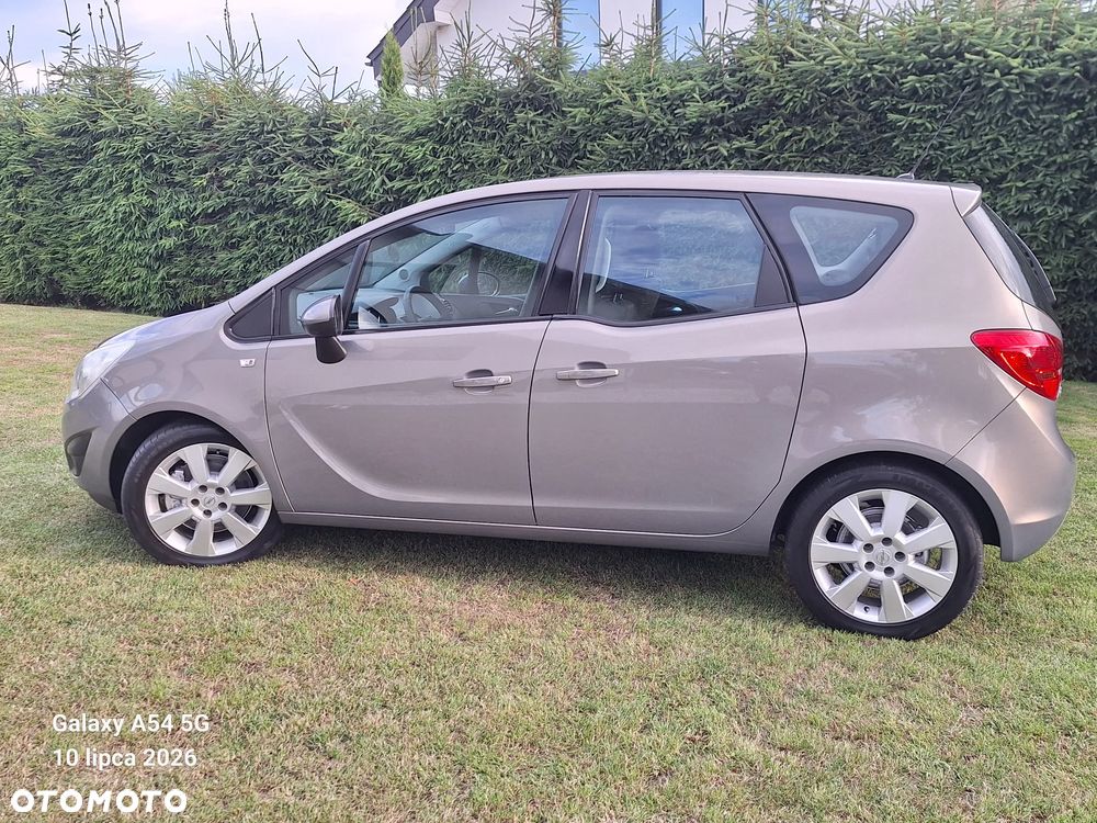 Opel Meriva - 12