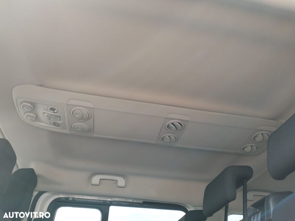 Opel Vivaro - 13
