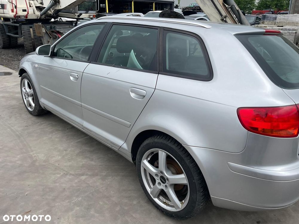 Audi A3 8P NA CZĘŚCI Kolor: LY7W - 4