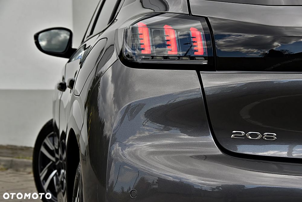 Peugeot 208 1.2 PureTech Allure S&S EAT8 - 12