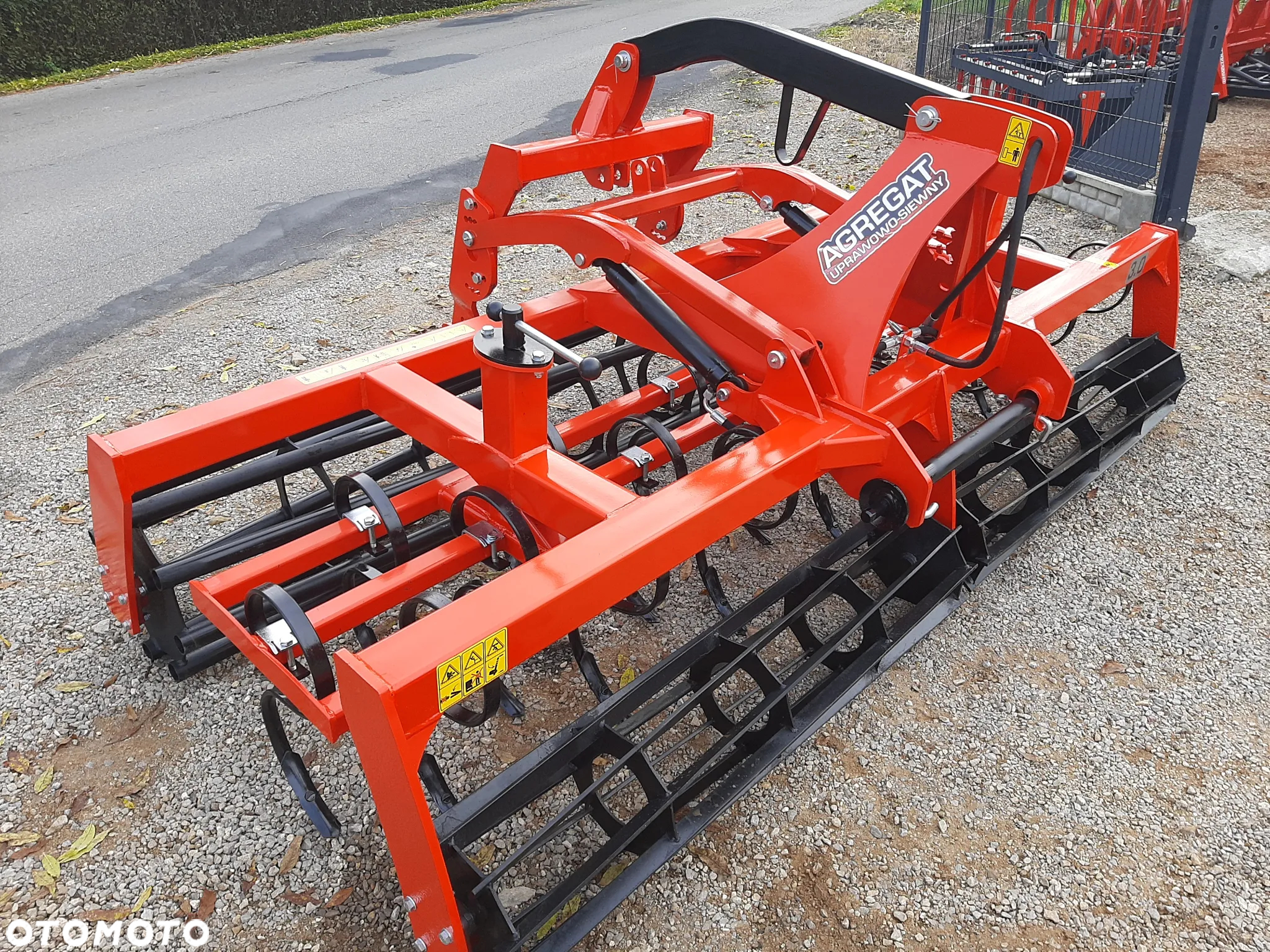 Agregat uprawowo-siewny 2,5/2,7/3m Hydropak kultywator+wałki EURO-MASZ - 7
