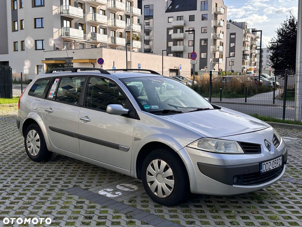 Renault Megane 1.6 Dynamique - 1