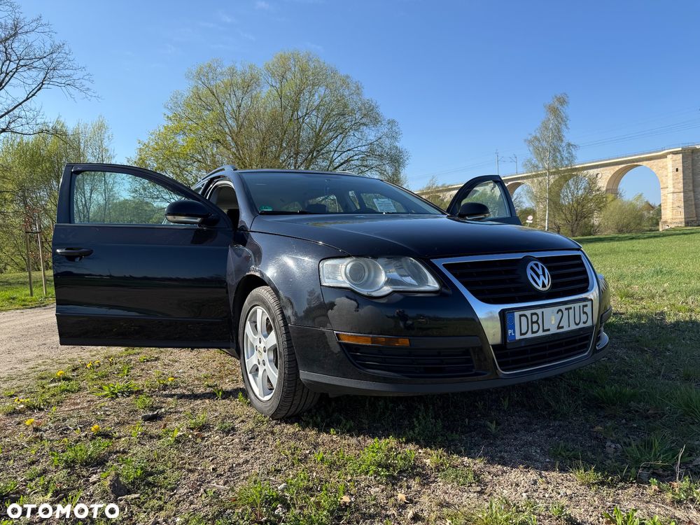 Volkswagen Passat 2.0 TDI DPF Highline - 4