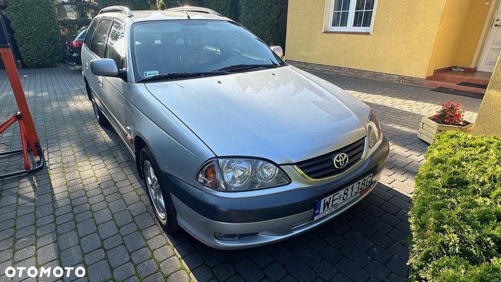 Toyota Avensis 2.0 VVT-i Sol - 2