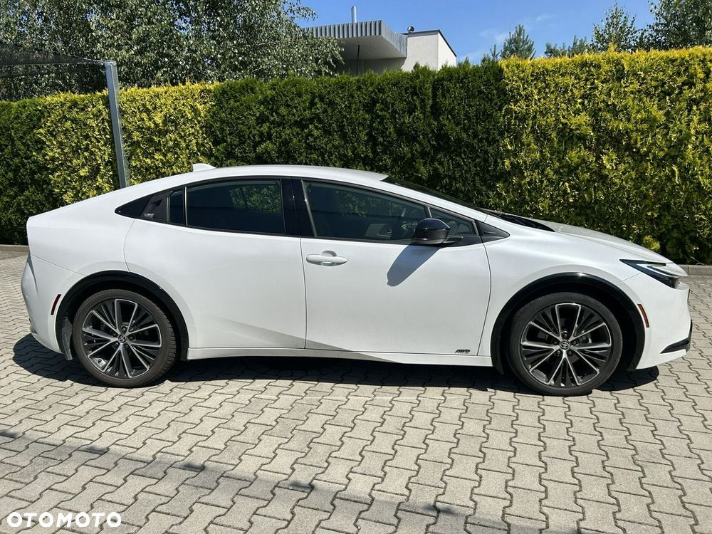 Toyota Prius - 3