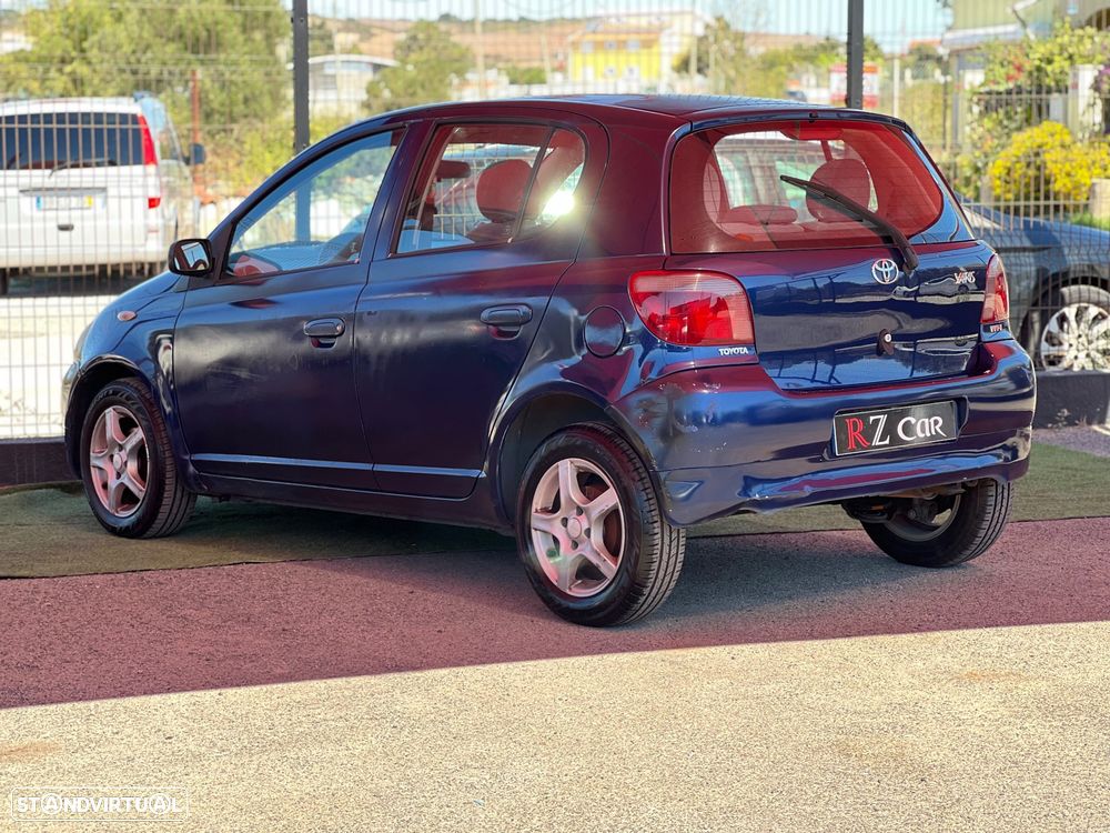 Toyota Yaris 1.0 Base C/Radio - 7