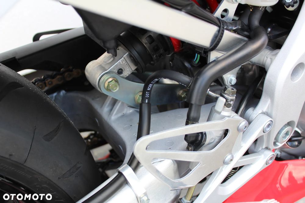 Honda CBR - 26