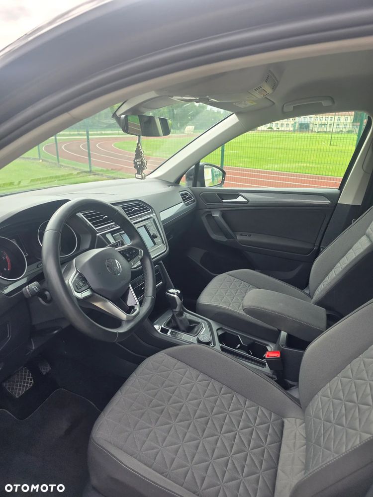 Volkswagen Tiguan 2.0 TDI SCR 4Mot Life DSG - 16
