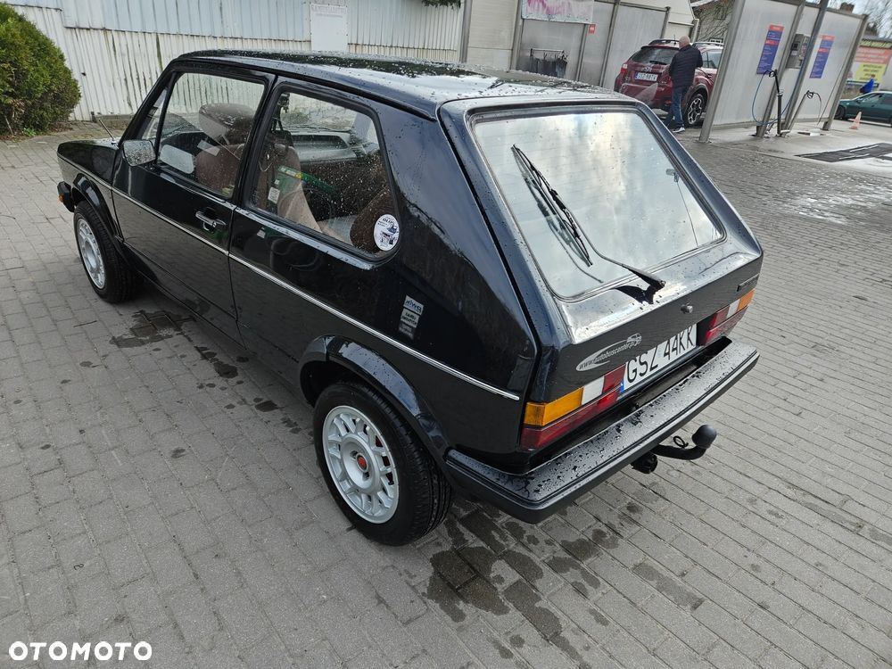 Volkswagen Golf - 21