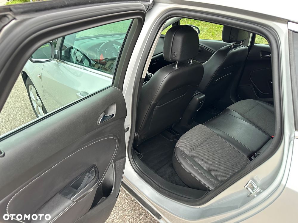Opel Astra 1.4 Turbo Cosmo - 10