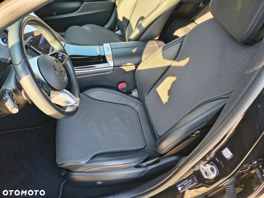 Mercedes-Benz Klasa C 220 d 4Matic 9G-TRONIC Avantgarde - 31