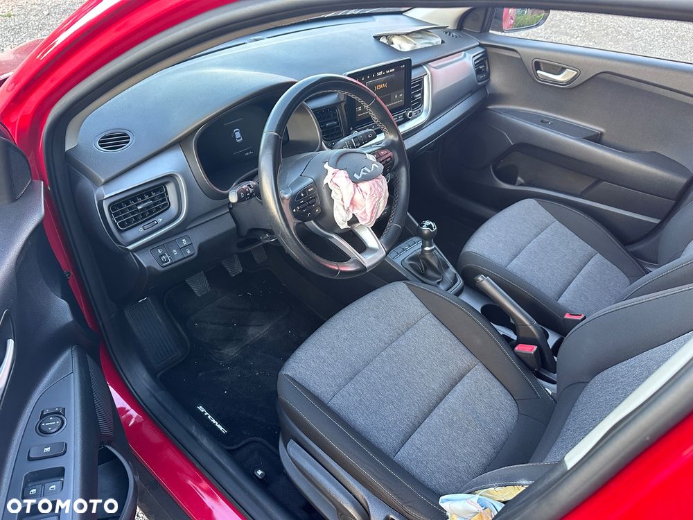 Kia Stonic - 10