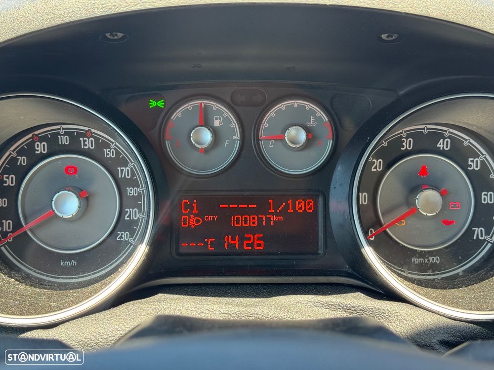 Fiat Punto 1.2 Young S&S - 10